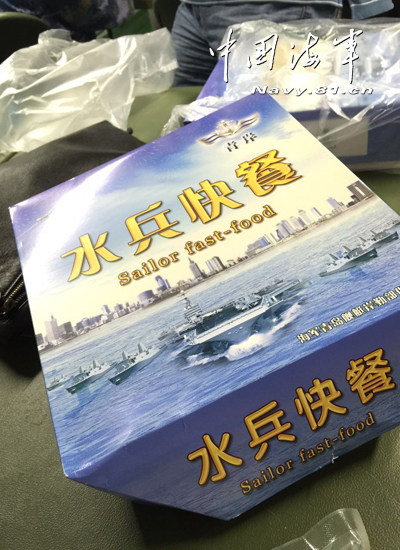 不锈钢冲孔网常用于筛网、过滤网，食品展示架、储物柜等设施 